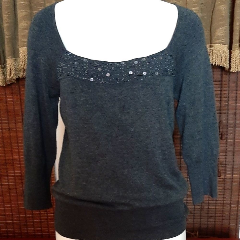 In Studio Y2K Gray‎ Beaded Sweater SzL 19 Wx25L. Sleeves 12